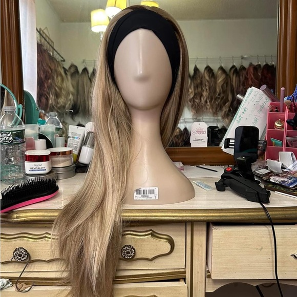 Chelsey smith crown - Picture 2 of 5